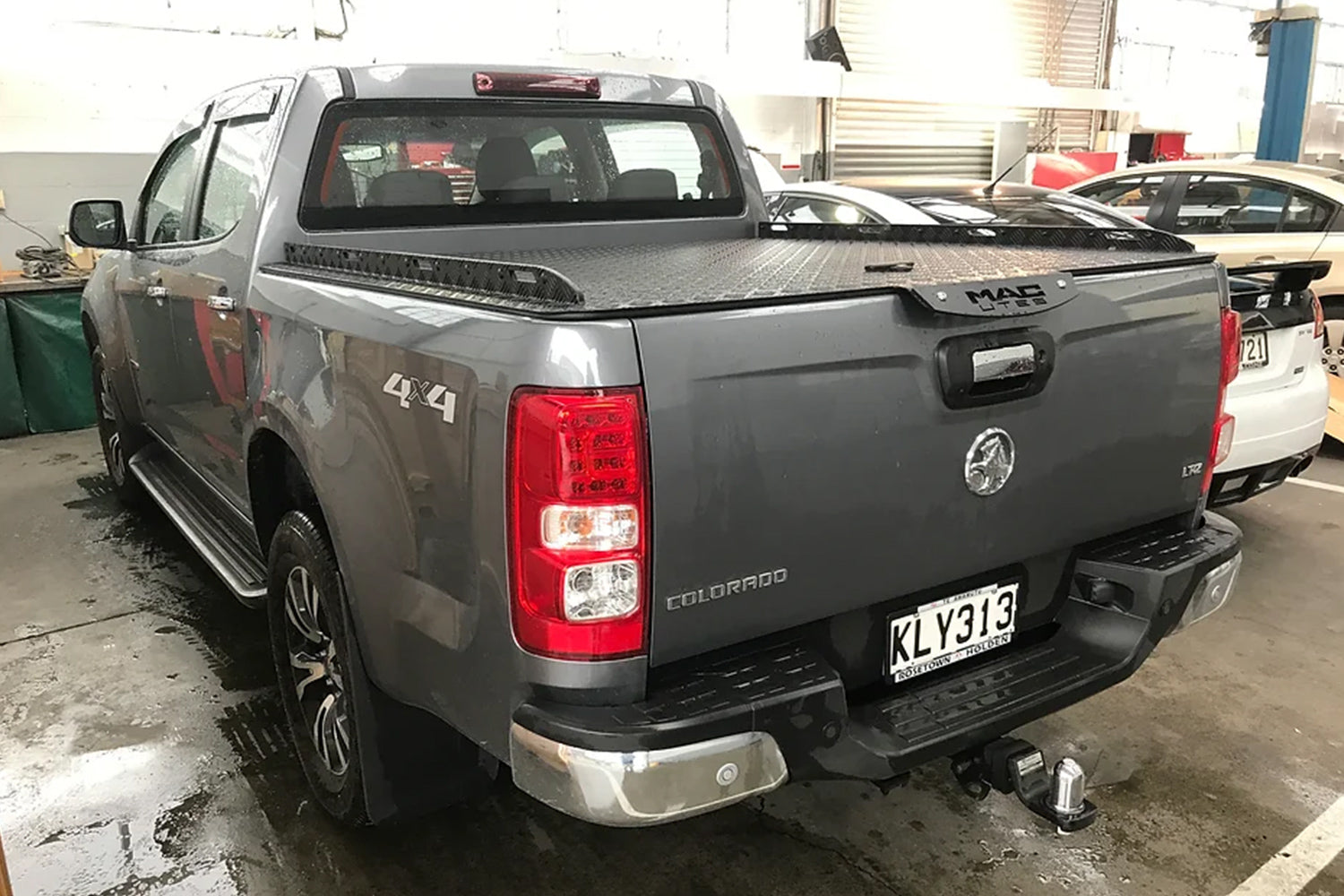 MAC300 (HC17) 12-22 Holden Colorado