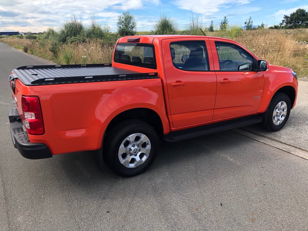 MAC300 (HC17) 12-22 Holden Colorado