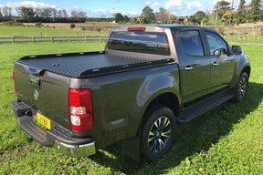 MAC300 (HC17) 12-22 Holden Colorado