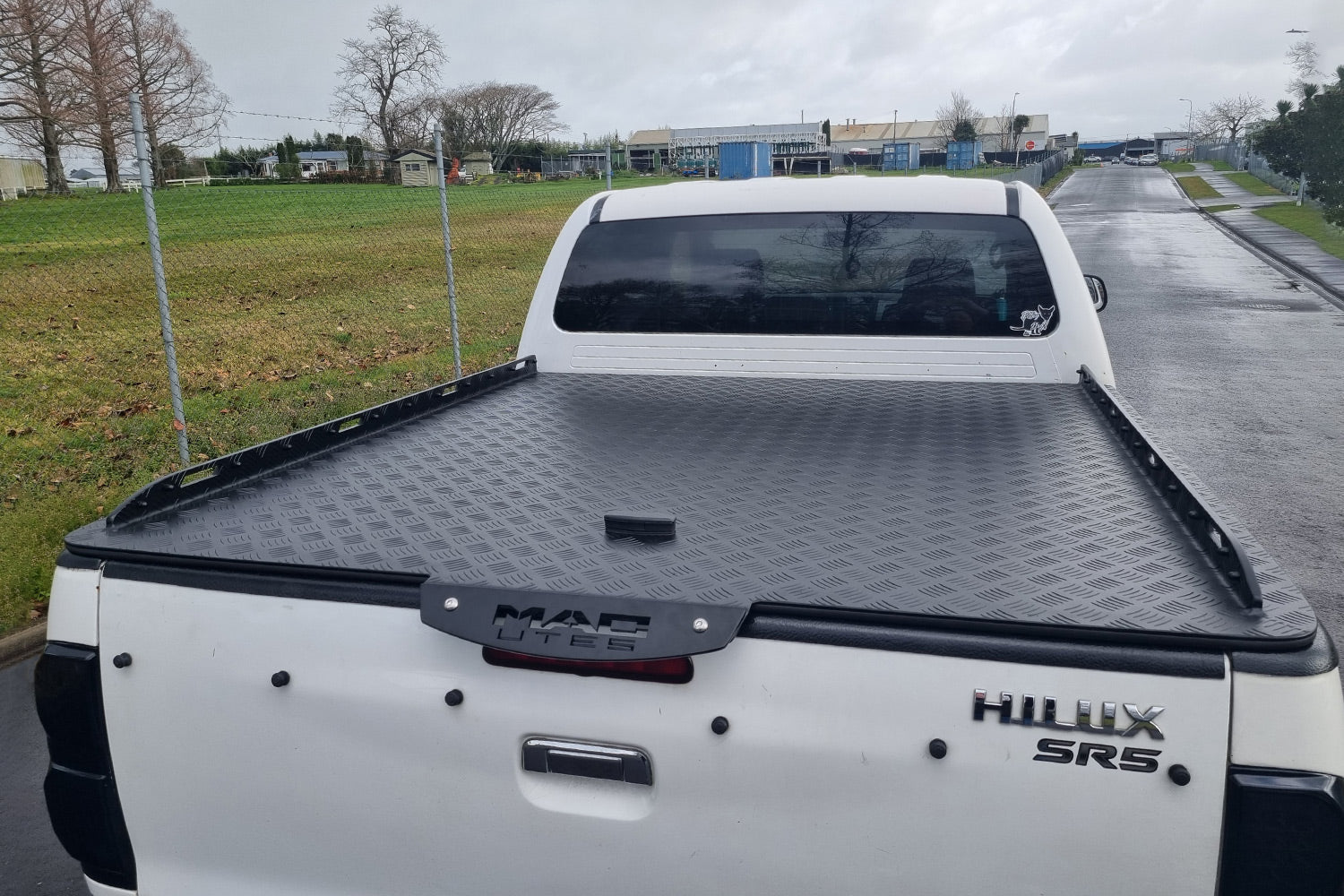 MAC300 (TH05) 05-15 Toyota Hilux SR & SR5